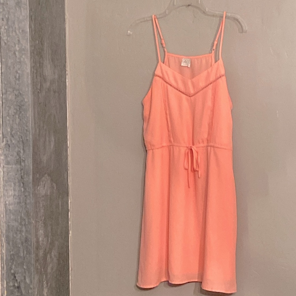 Paper Cranes Medium Women’s Casual Cool Coral Dress